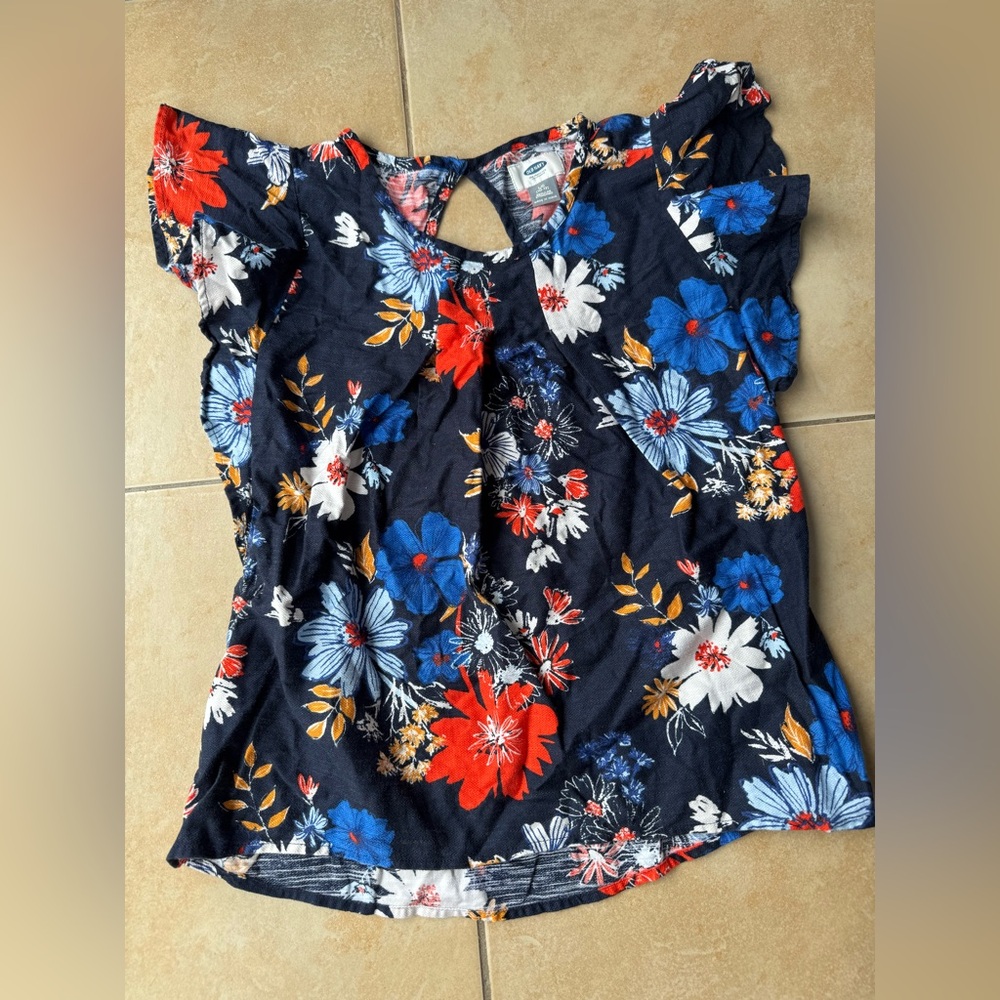 floral blouse